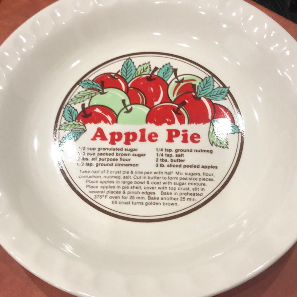Glass pie plate Sunnycraft hand crafted pie plate 11 inches diameter